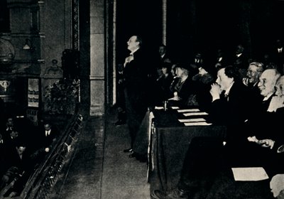 Discorso a un Incontro Pubblico a Finsbury Park, 1924, 1945 da Unbekannt