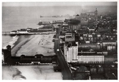 Vista aerea di Atlantic City, New Jersey, USA, da un dirigibile, 1930-1933 da Unbekannt