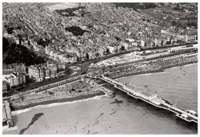 Veduta aerea di Brighton, Sussex, da un dirigibile da Unbekannt