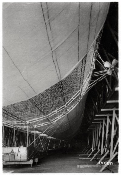 Dirigibile LZ1 Graf Zeppelin in costruzione, 1899 1933 da Unbekannt
