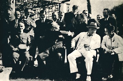 I leader alleati conferiscono al Cairo, novembre 1943, 1945 da Unbekannt