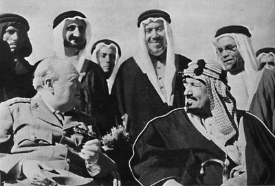 Tra altri sovrani del Medio Oriente, Re Ibn Saud, dell