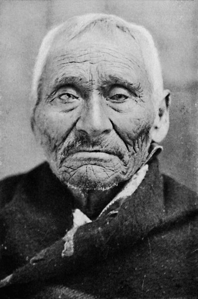 Un anziano indiano Tlingit dell