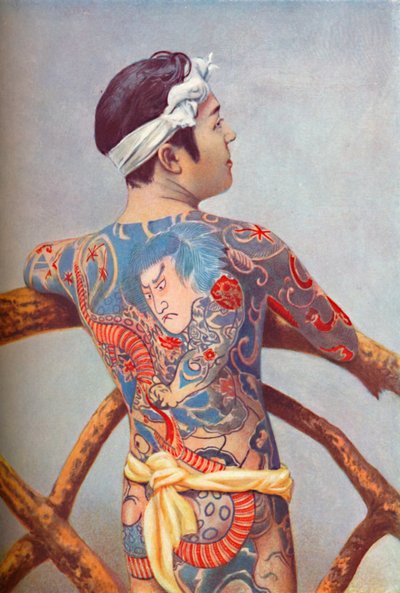 Un uomo giapponese elaboratamente tatuato da Unbekannt