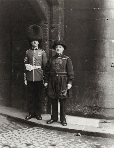Antico e Moderno alla Torre di Londra, XX secolo da Unbekannt