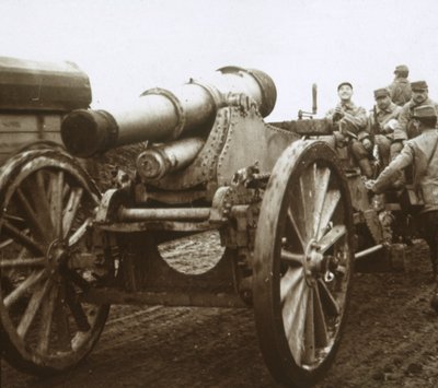 Colonna di artiglieria a Verdun, Francia settentrionale, c1914-c1918 da Unbekannt