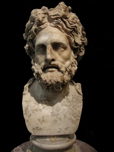 Asclepio, dio della medicina e della guarigione. Copia romana di statua greca di Phyromachos da Unbekannt