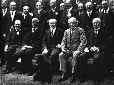 Al numero 10 di Downing Street, c1922, 1945 da Unbekannt