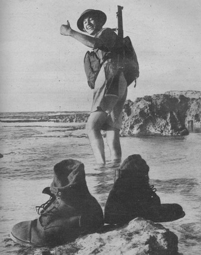 Stivali, stivali, stivali, stivali, che si muovono su e giù di nuovo, 1941 da Unbekannt
