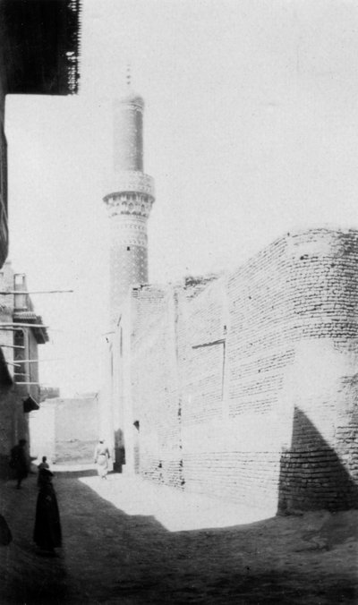 Vicolo e vecchia moschea, Baghdad, Iraq, 1917-1919 da Unbekannt