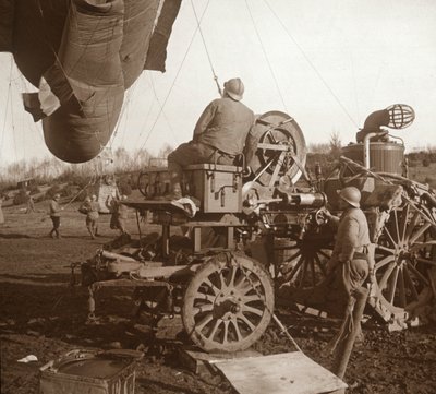 Pallone di sbarramento, Genicourt, Francia settentrionale, c1914-c1918 da Unbekannt