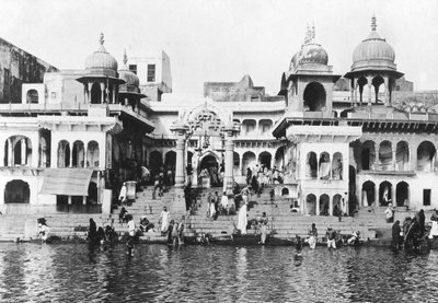 Ghat per il bagno sul fiume Yamuna, Muttra, 1917 da Unbekannt