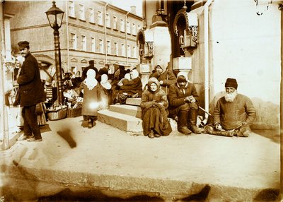 Mendicanti davanti al Monastero di Valaam, Mosca, Russia, 1907 da Unbekannt