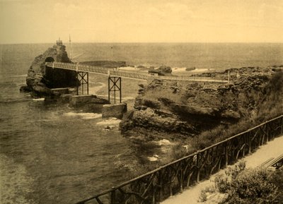Biarritz - Le Rocher de la Vierge, c1930 da Unbekannt