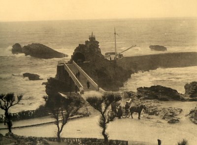 Biarritz - Le Rocher de la Vierge, c1930 da Unbekannt