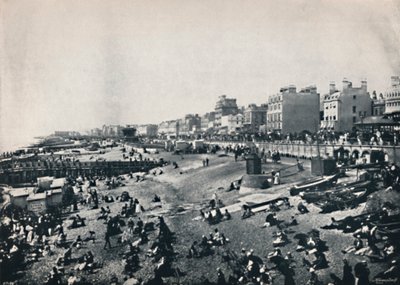Brighton - Una lunga distesa della spiaggia, 1895 da Unbekannt