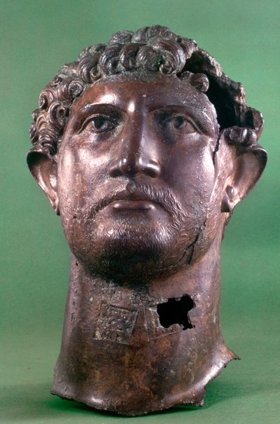 Testa in bronzo dell