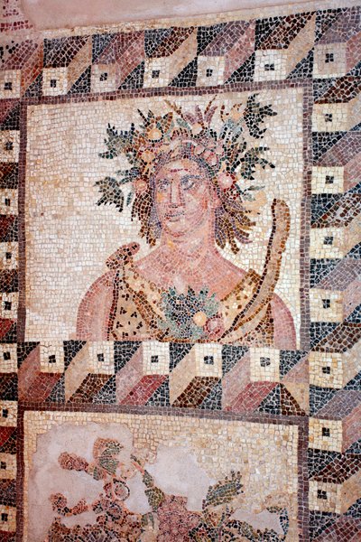 Busto della Primavera - Dettaglio del pannello delle Quattro Stagioni - Mosaici di Paphos, Casa di Dioniso - Fine del II secolo d.C. - Cipro da Unbekannt