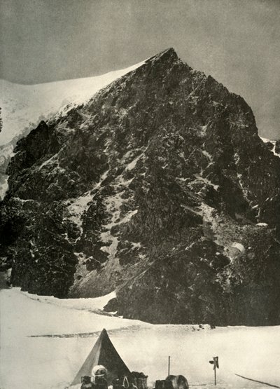 Campo il 17 dicembre sul ghiacciaio Ferrar sotto Sentinel Rock, 1908, 1909 da Unbekannt