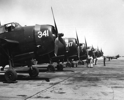 Aerei imbarcati da trasferire ai francesi con la portaerei Langley, 1951 da Unbekannt
