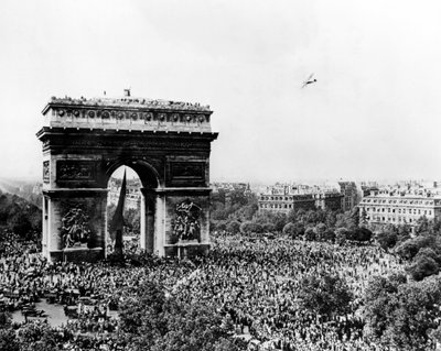 Celebrazione della liberazione di Parigi, 26 agosto 1944 da Unbekannt