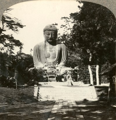 Statua colossale di Buddha, venerata dai giapponesi, in un tempio silvano, Kamakura, Giappone, c1900 da Unbekannt