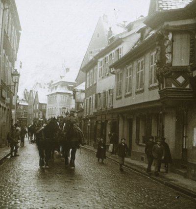 Colonna di soldati tedeschi, Ribeauvillé, Francia, c1914-c1918 da Unbekannt