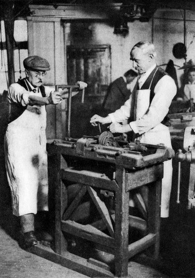 Taglio di un barilotto di chiave, Londra, 1926-1927 da Unbekannt