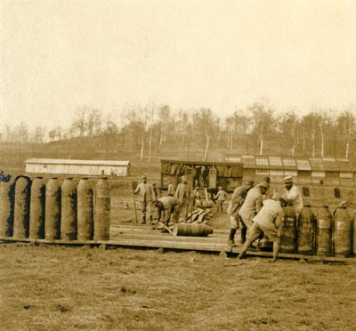 Deposito per grandi proiettili, c1914-c1918 da Unbekannt