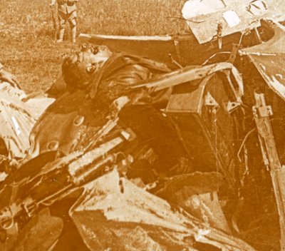 Aereo tedesco abbattuto con pilota, c1914-c1918 da Unbekannt