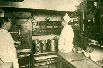 Cucina del treno elettricamente attrezzata, London and North Eastern Railway, 1930 da Unbekannt