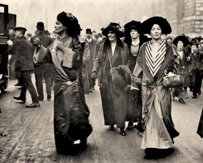 Emmeline Pethick Lawrence e Christabel Pankhurst, c.1908 da Unbekannt