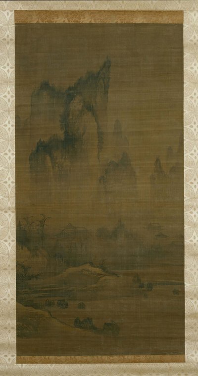 Campana serale dal tempio avvolto nella nebbia, Luna d
