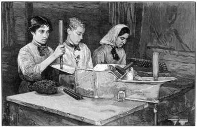 Riempimento di cartucce con polvere di dinamite a Isleten, vicino a Fluelen, Svizzera, 1893 da Unbekannt