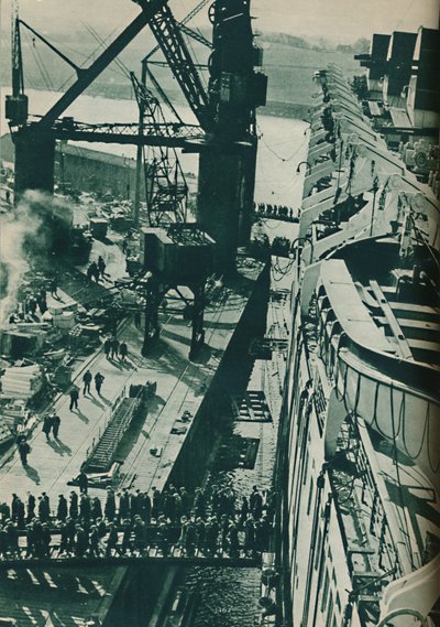 Bacino di allestimento del cantiere navale John Brown and Company a Clydebank, 1937 da Unbekannt