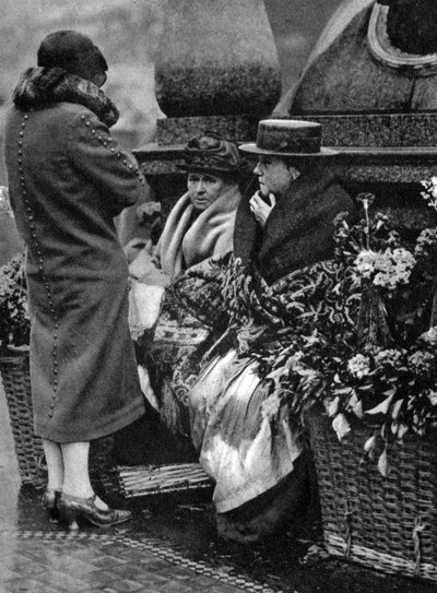 Venditori di fiori, Piccadilly Circus, Londra, 1926-1927 da Unbekannt