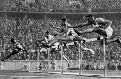 Forrest Towns, campione olimpico americano nei 110 metri ostacoli, 1936 da Unbekannt