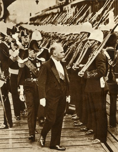 Il presidente francese Raymond Poincaré con Edoardo, Principe di Galles, a Portsmouth, giugno 1913 da Unbekannt