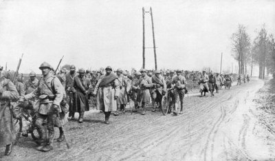Reggimento di fanteria francese di ritorno dal fronte, 30 marzo 1918 da Unbekannt