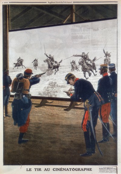Soldati francesi usano un film di una carica di cavalleria per esercitazioni di tiro, 1912 da Unbekannt