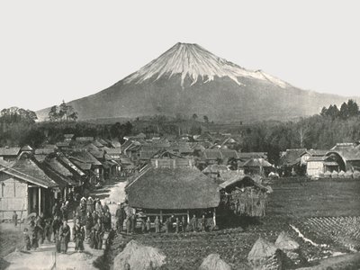 Fujiyama, la montagna sacra, dal villaggio di Jedzumi, Giappone, 1895 da Unbekannt