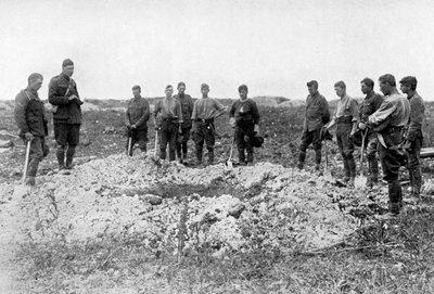 Funerale sul Fronte Occidentale, Prima Guerra Mondiale, 1916, c1920 da Unbekannt