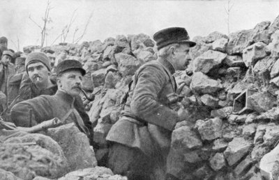 Il generale Marchand ispeziona le trincee, Champagne, Francia, Prima Guerra Mondiale, 1915 da Unbekannt