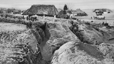 Fanteria tedesca nelle trincee a Jasionna, Polonia, Prima Guerra Mondiale, 1915 da Unbekannt