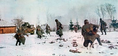 Fanteria tedesca che segue un carro armato verso Mosca nella neve, Russia, 1941 da Unbekannt