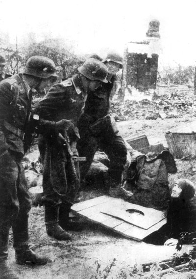 Truppe tedesche che entrano a Stalingrado, Russia, settembre 1942 da Unbekannt