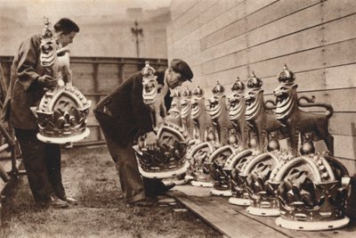 Corone dorate per il Mall, 1937 da Unbekannt