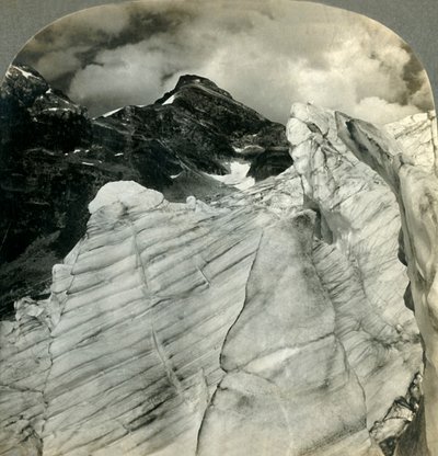 Vista glaciale nelle Montagne Rocciose Canadesi..., B.C., Canada, 1903 da Unbekannt