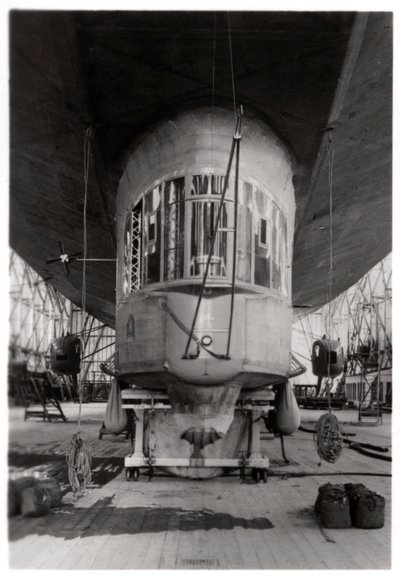 Gondola di un dirigibile Zeppelin, Lago di Costanza, Germania, c1909-1933 da Unbekannt