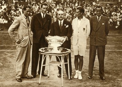 La Gran Bretagna vince il campionato di tennis della Coppa Davis, Parigi, 30 luglio 1933, 1935 da Unbekannt